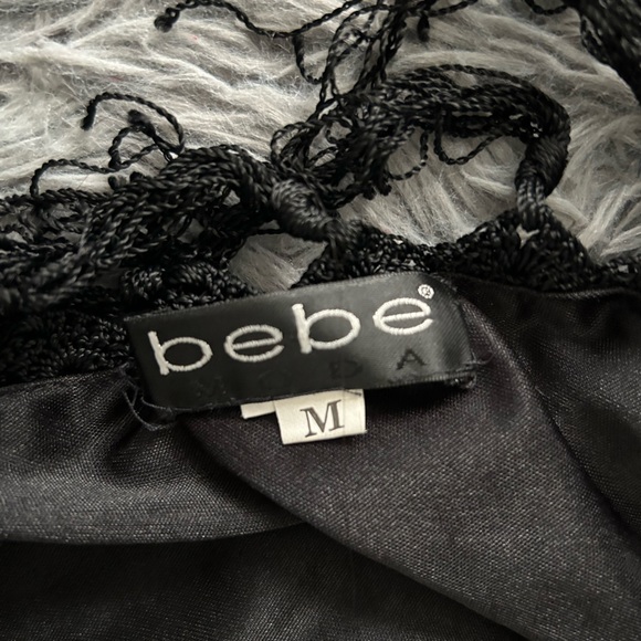 Top halter crochet- Black - BEBE - Excellent Condition - Picture 2 of 4